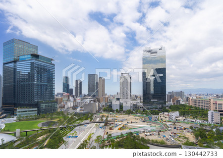 梅北：大阪站週邊摩天大樓的景色 [2024年7月] 130442733