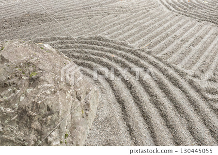 乾燥景觀沙波紋 130445055