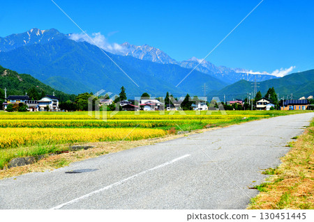 View of Mount Jigatake, Mount Kashimayari, and Mount Goryu from Tokiwa in Omachi City (Omachi City, Nagano Prefecture) [September 2025] 130451445