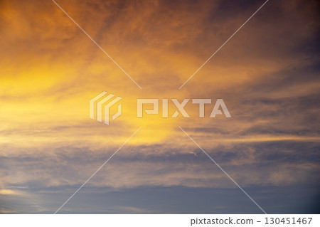 秋季日落日落天空黃昏天空九月圖像 130451467