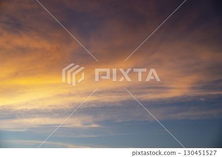秋季日落日落天空黃昏天空九月圖像 秋季日落日落天空黃昏天空九月圖像 130451527