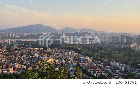 sunset seoul sunset seoul 130451761