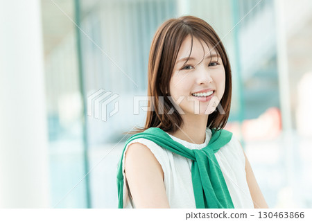 Business woman young lady Business woman young lady 130463866