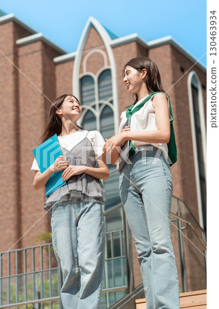 女大學生，校園生活，藍天 130463934