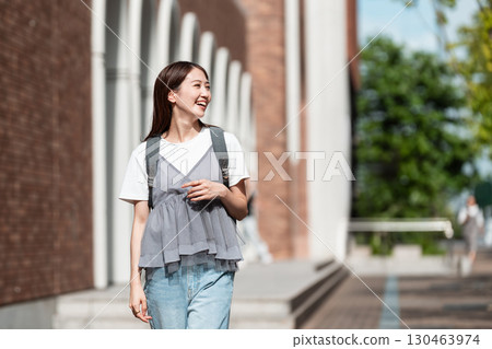 大學生通勤校園生活 130463974