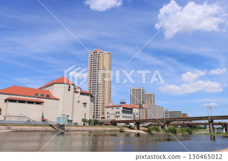 寶塚市:向日河和寶塚歌劇團 寶塚市:向日河和寶塚歌劇團 130465012