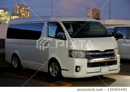 One-box car image 130465495