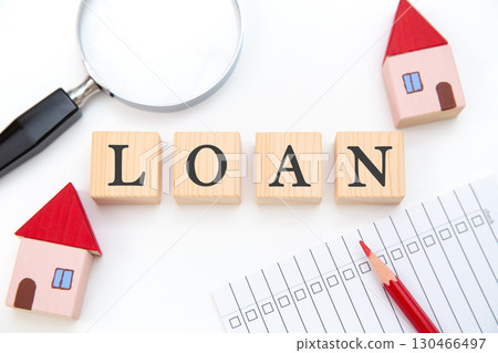 貸款(房屋、清單和放大鏡) 貸款(房屋、清單和放大鏡) 130466497