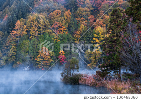 Lake Nakatsuna (autumn) Lake Nakatsuna (autumn) 130468360