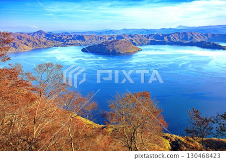 Lake Towada in autumn as seen from Mt. Ohanabe Observatory 130468423