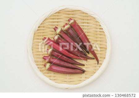Beni okra (red okra) Beni okra (red okra) 130468572