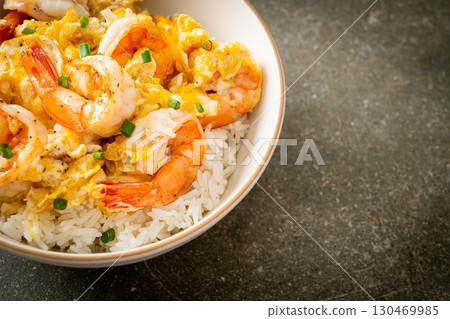 creamy omelet with shrimps rice bowl creamy omelet with shrimps rice bowl 130469985