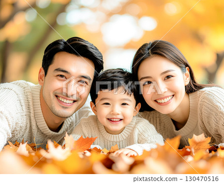 Family photo in the autumn park 130470516