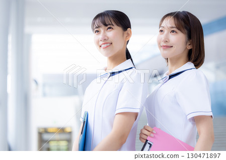 醫療女護士畫像 醫療女護士畫像 130471897