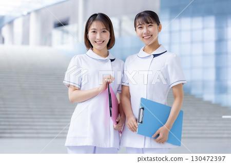 醫療女護士畫像 醫療女護士畫像 130472397