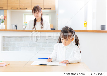 Elementary school girl studying Elementary school girl studying 130473583