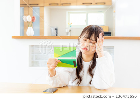 母親保留家庭帳簿 130473650