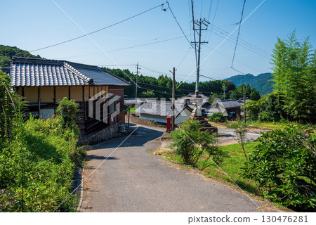 傳統田園風光（三重縣龜山市安坂山町坂本郡） 130476281