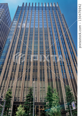 Sumitomo Mitsui Banking Corporation Head Office Building (an office building owned by Mitsui Fudosan) Marunouchi, Chiyoda-ku, Tokyo Sumitomo Mitsui Banking Corporation Head Office Building (an office building owned by Mitsui Fudosan) Marunouchi, Chiyoda-ku, Tokyo 130476942