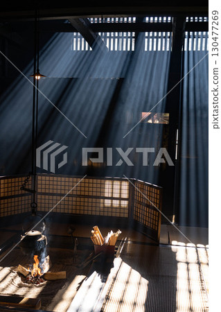 [Light beam material] A winter feature: The light beams of Okutani at Wakihonjin in Tsumago-juku [Nagano Prefecture] 130477269