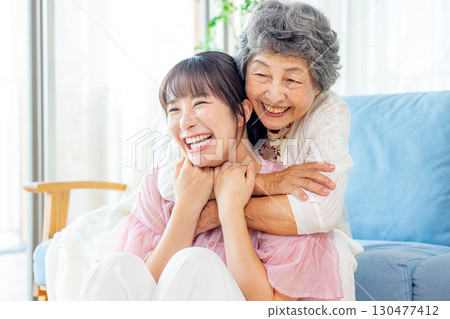 好老奶奶和孫女 130477412