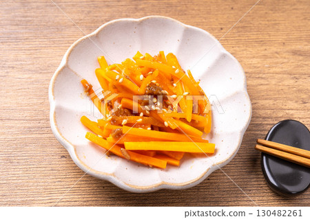 Carrot Kinpira with Soy Sauce and Koji 130482261