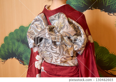 Japanese woman in furisode kimono standing on the Noh stage Japanese woman in furisode kimono standing on the Noh stage 130482603