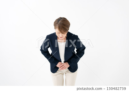 Women business bowing 130482739