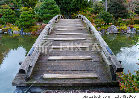 京都Ryozoen-zu-moki池塘雪雪橋 130482900