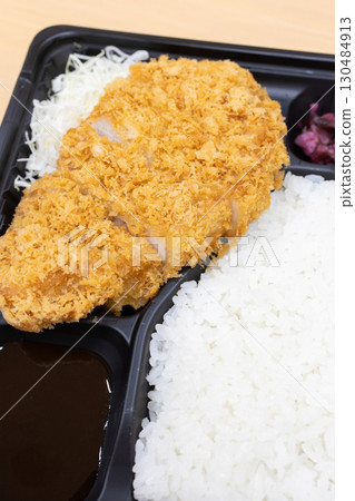 美味的豬排便當 美味的豬排便當 130484913