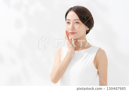 女性美容護膚 130487985