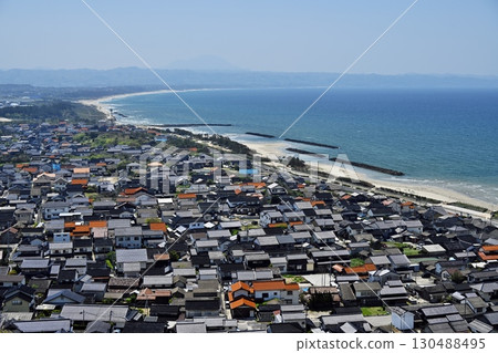 從寶野山公園(出雲市大社町)看到的神話景觀 從寶野山公園(出雲市大社町)看到的神話景觀 130488495