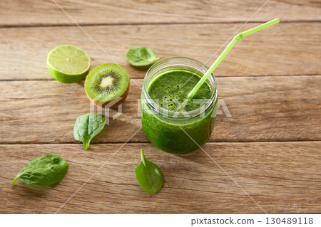 Detox green juice cleansing recipe Detox green juice cleansing recipe 130489118