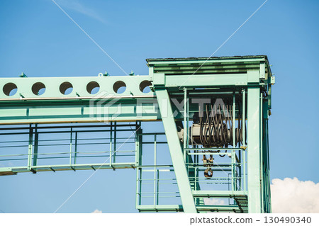 Bridge crane 130490340