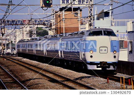 2007年：六列183系列車在中央本線上停駛 130492670
