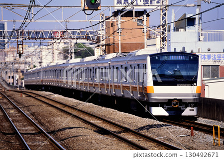 2007: Ten E233 series rapid trains running on the Chuo Main Line 130492671