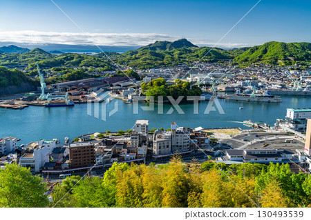 <廣島縣>尾道市街景及千光寺公園展望台全景 <廣島縣>尾道市街景及千光寺公園展望台全景 130493539