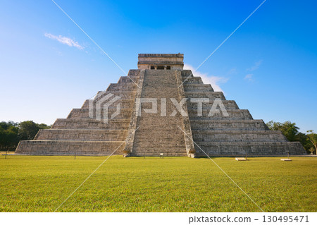 Chichen Itza El Templo Kukulcan temple 130495471