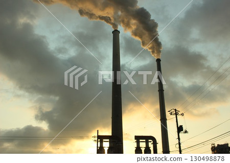 "Shunan Industrial Complex: Morning Sun and Smoke from the Chimney!" Yamaguchi Prefecture Tourism SDGs Global Environment "Shunan Industrial Complex: Morning Sun and Smoke from the Chimney!" Yamaguchi Prefecture Tourism SDGs Global Environment 130498878