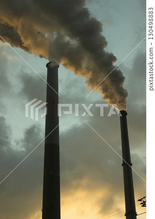"Shunan Industrial Complex: Morning Sun and Smoke from the Chimney!" Yamaguchi Prefecture Tourism SDGs Global Environment "Shunan Industrial Complex: Morning Sun and Smoke from the Chimney!" Yamaguchi Prefecture Tourism SDGs Global Environment 130498883
