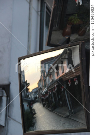 "Goldfish Lanterns" White-Walled Townscape - Tourism in Yanai City, Yamaguchi Prefecture 130499024