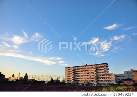 A clear autumn sky 130499224