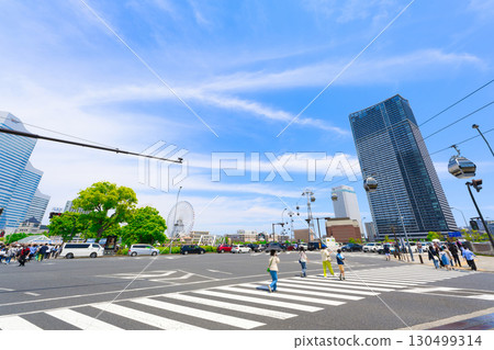 [Kanagawa Prefecture] Sightseeing around Sakuragicho Station on a holiday in May 130499314