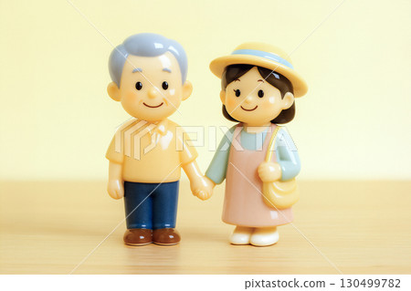 朋友年長夫婦 130499782