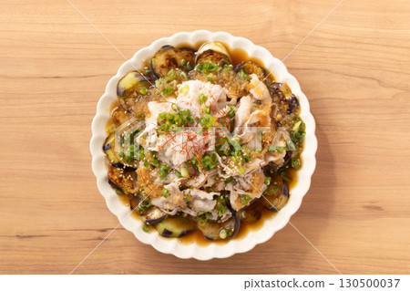 Pork shabu-shabu, eggplant, grated daikon radish Pork shabu-shabu, eggplant, grated daikon radish 130500037