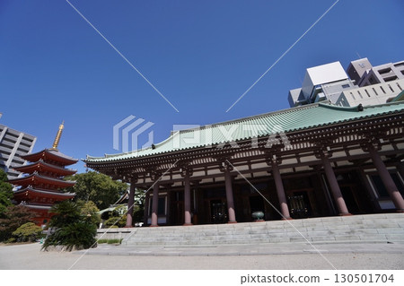 Hakata Old Town: Tochoji Temple Main Hall and Five-Story Pagoda 130501704