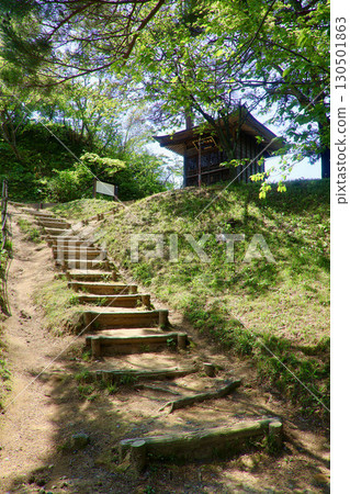 春日山城和毘沙門堂（新潟縣上越市） 130501863