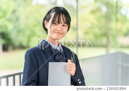 Girls at school, junior high school students, high school students, elementary school girls 130501884