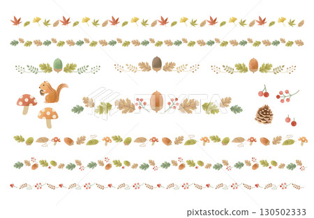 秋天的橡實、蘑菇、秋葉和紅色漿果成排 130502333
