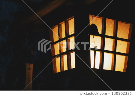Lanterns illuminating the night at Kanahebisui Shrine Lanterns illuminating the night at Kanahebisui Shrine 130502385